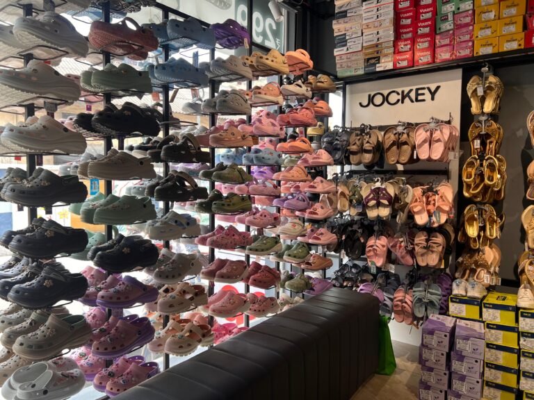 Mozzo Footwear | TN's Most Trusted & Best Footwear Store